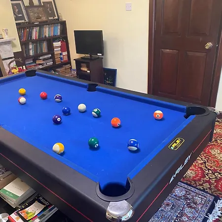 Palm Grove Pensión *